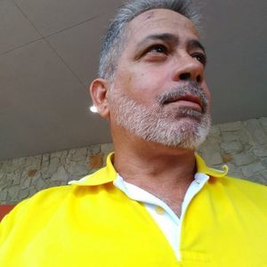 Meet your Posher, Luis